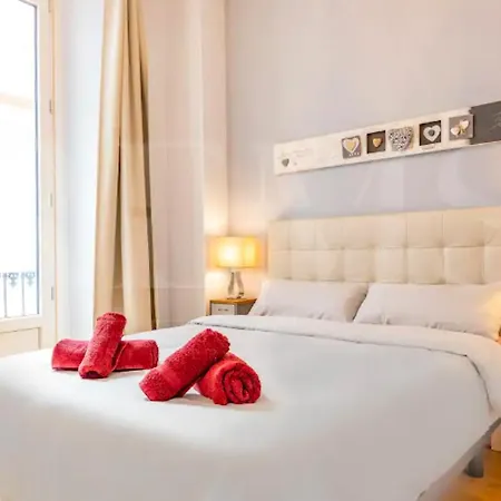 Holidays2malaga Capitan Renovated With Patio & Balconies In The Center Málaga
