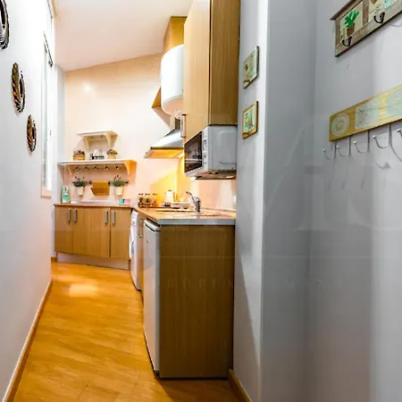 Holidays2malaga Capitan Renovated With Patio & Balconies In The Center * Malaga